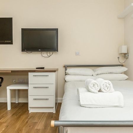 Zeni Studio, In Vauxhall London ลอนดอน ภายนอก รูปภาพ