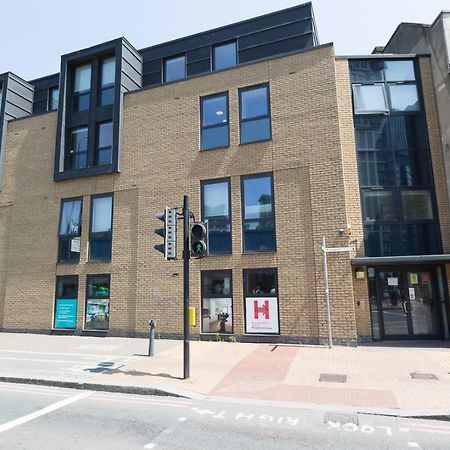 Zeni Studio, In Vauxhall London ลอนดอน ภายนอก รูปภาพ