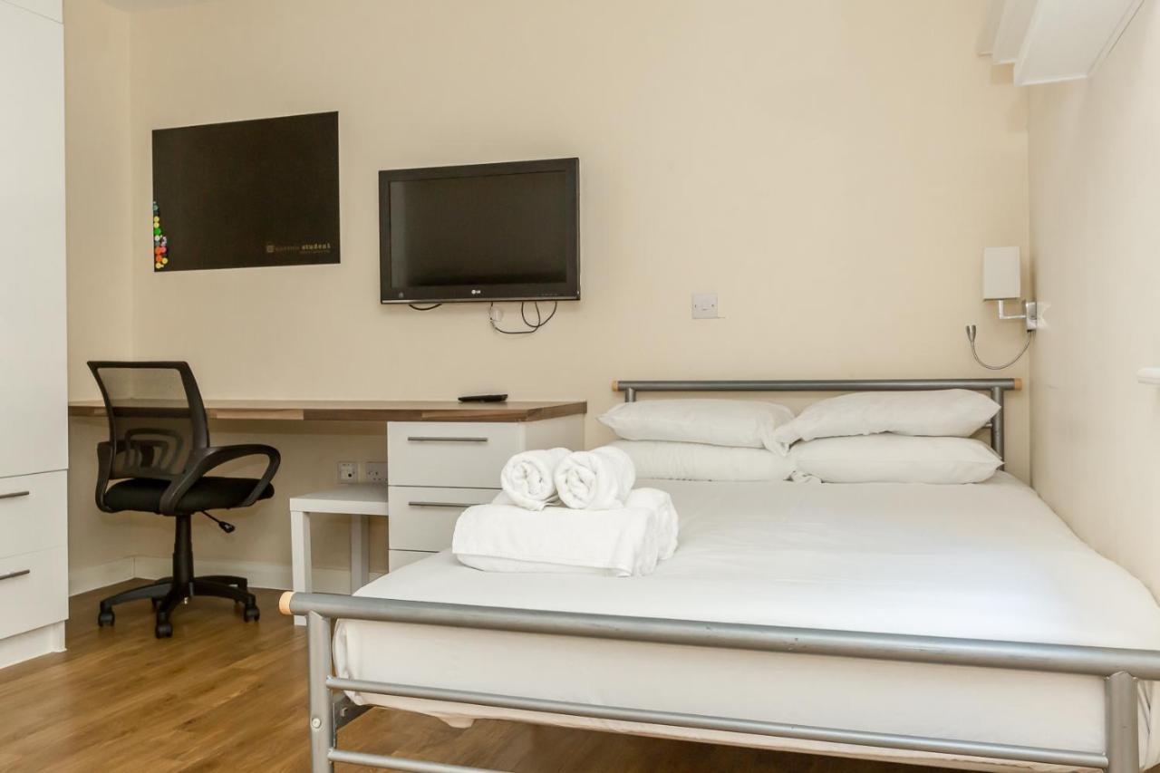 Zeni Studio, In Vauxhall London ลอนดอน ภายนอก รูปภาพ
